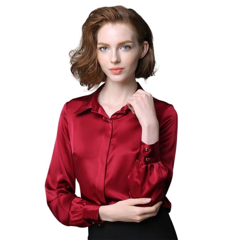 Áo sơ mi lụa màu đỏ