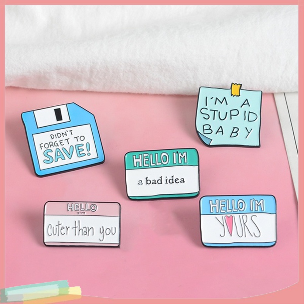 Ghim cài áo hình dáng chiếc thẻ nhớ ngộ nghĩnh