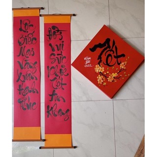 căp đối gia tiên thư pháp( viết trên giấy liễng)
