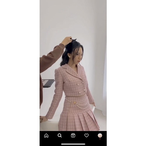 Set vest chân váy tweed hồng Charmante Studio