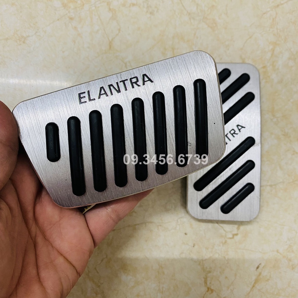 Ốp chân phanh, chân ga xe Elantra 2017-2018 2019 2020 chịu lực tốt, bám chân, tăng ma sát