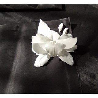 Hoa lan cài áo màu trắng handmade Joli size 12cm
