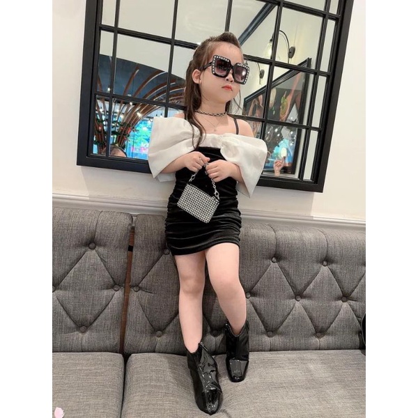 Váy nhung body 2 dây thiết kế nơ to điều đà sang chảnh bé gái