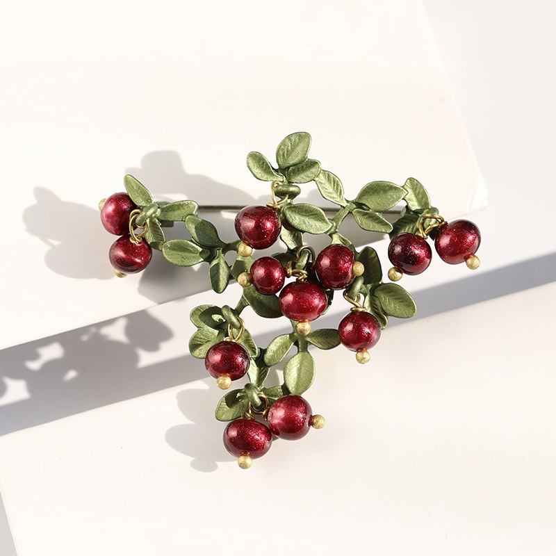 Trâm Cài Áo Hình Trái Cây Đính Ngọc Trai Giả Màu Đỏ / Xanh Lá Phổ Biến