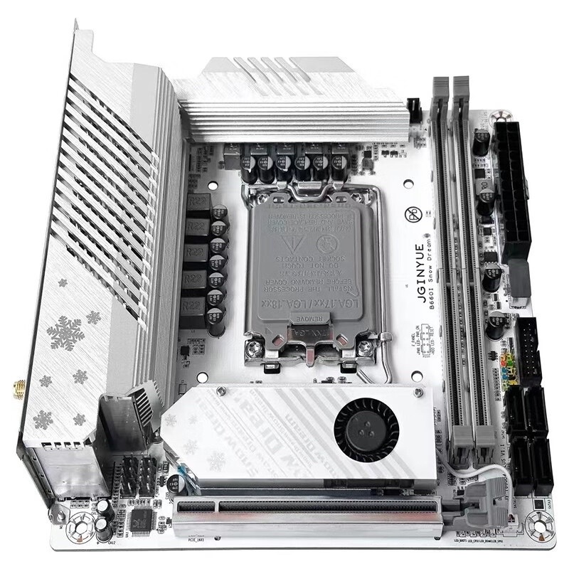 Lenovo M710q tiny máy tính nhỏ trong lòng bàn tay | BigBuy360 - bigbuy360.vn