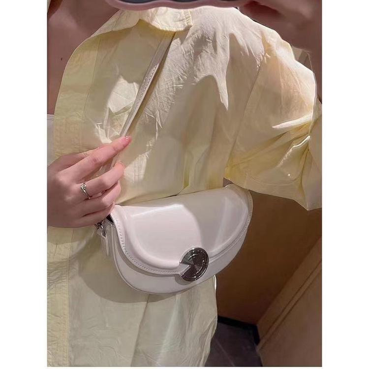 Túi Xách Đeo Vai Phối Dây Xích Phong Cách Thời Trang Hàn Quốc 2022 Dành Cho Nữ