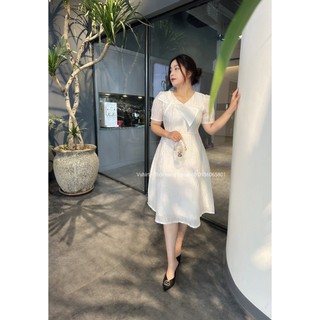 Váy trắng cổ nơ lệch
