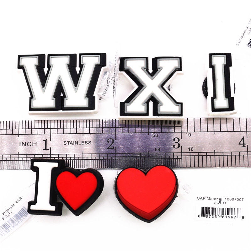 Miễn phí kết hợp số và chữ cái giày trang trí Jibbitz Crocs nút PVC giày phù hiệu FZL01