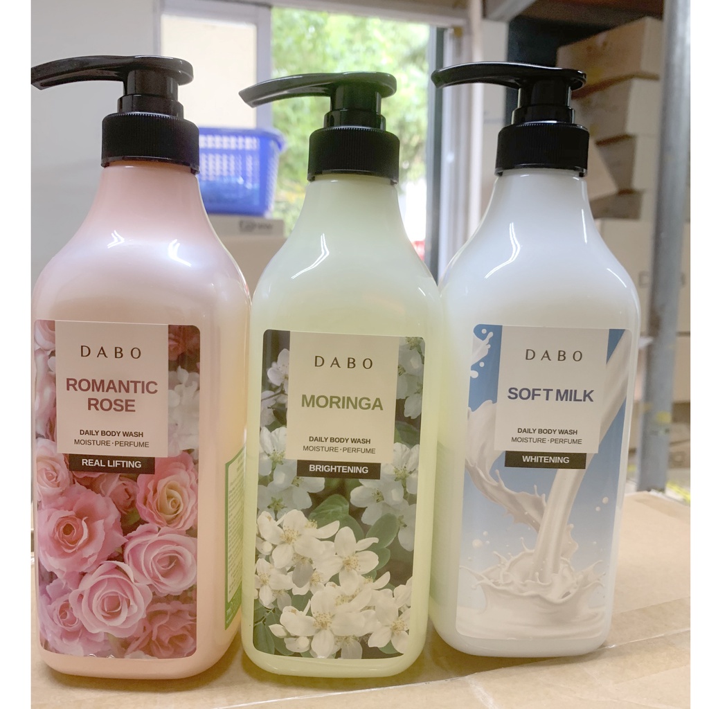 Sữa Tắm Chùm Ngây Dabo Dưỡng Trắng Sáng Mịn Da, Hương Thơm Tinh Tế Dabo Daily Body Wash 750ml