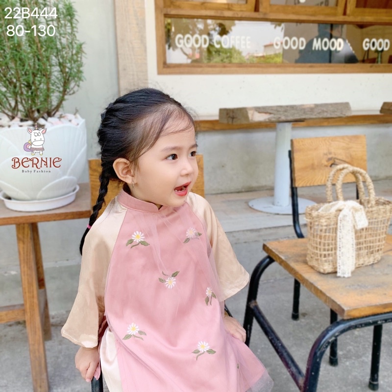 Set áo dài lụa phối ren thêu cúc cho bé