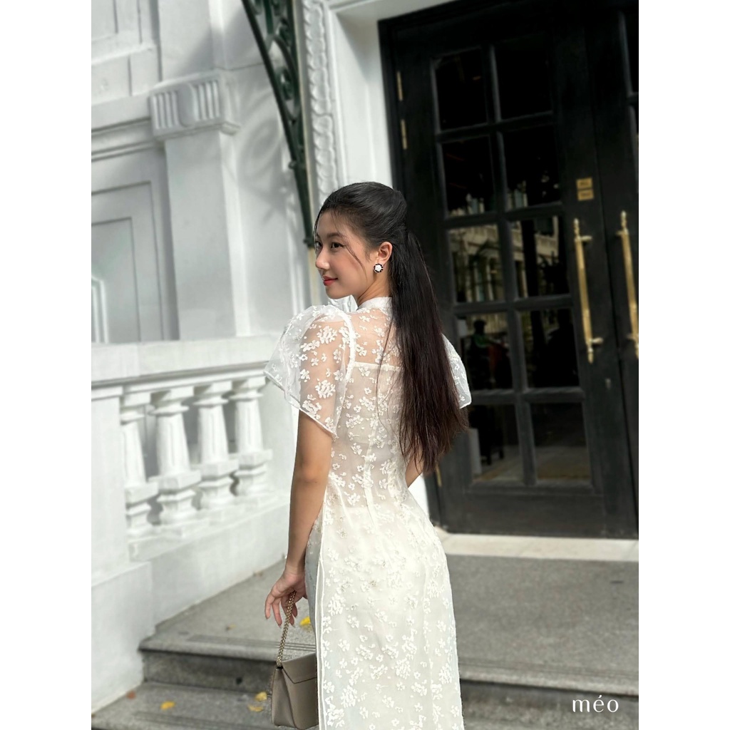 Áo dài thiết kế Méo shop chiết eo tay bồng hoa nổi cao cấp Nhã Minh, chưa bao gồm quần
