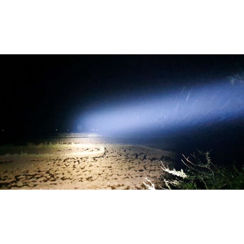 Đèn pin mod 1 led mạnh nhất thế giới led SFY55 6v công suất 500w quang thông 45000 lumen  tầm xa 1000m