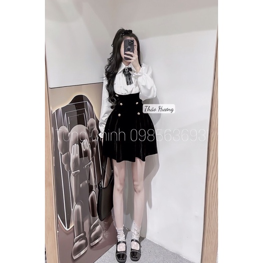 Set váy yếm nhung + áo sơ mi tay bồng tag nơ