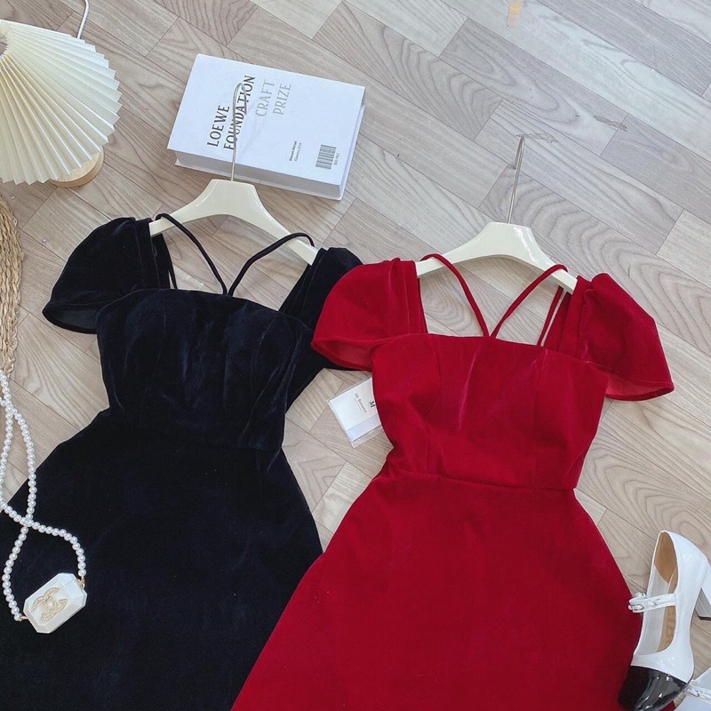 Váy nhung cổ vuông dây chéo tay bồng 2 màu