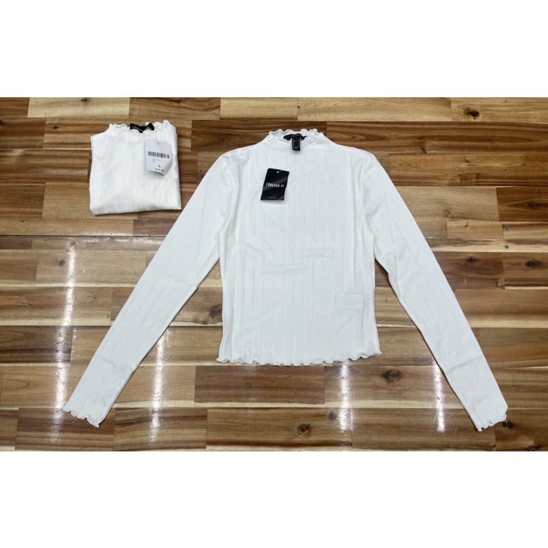 Áo thun gân cuốn biên f21 xịn
