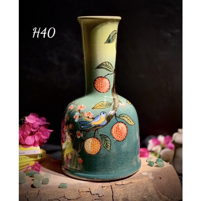 BÌNH CẮM HOA DÁNG CHUÔNG VẼ NGHỆ THUẬT .
