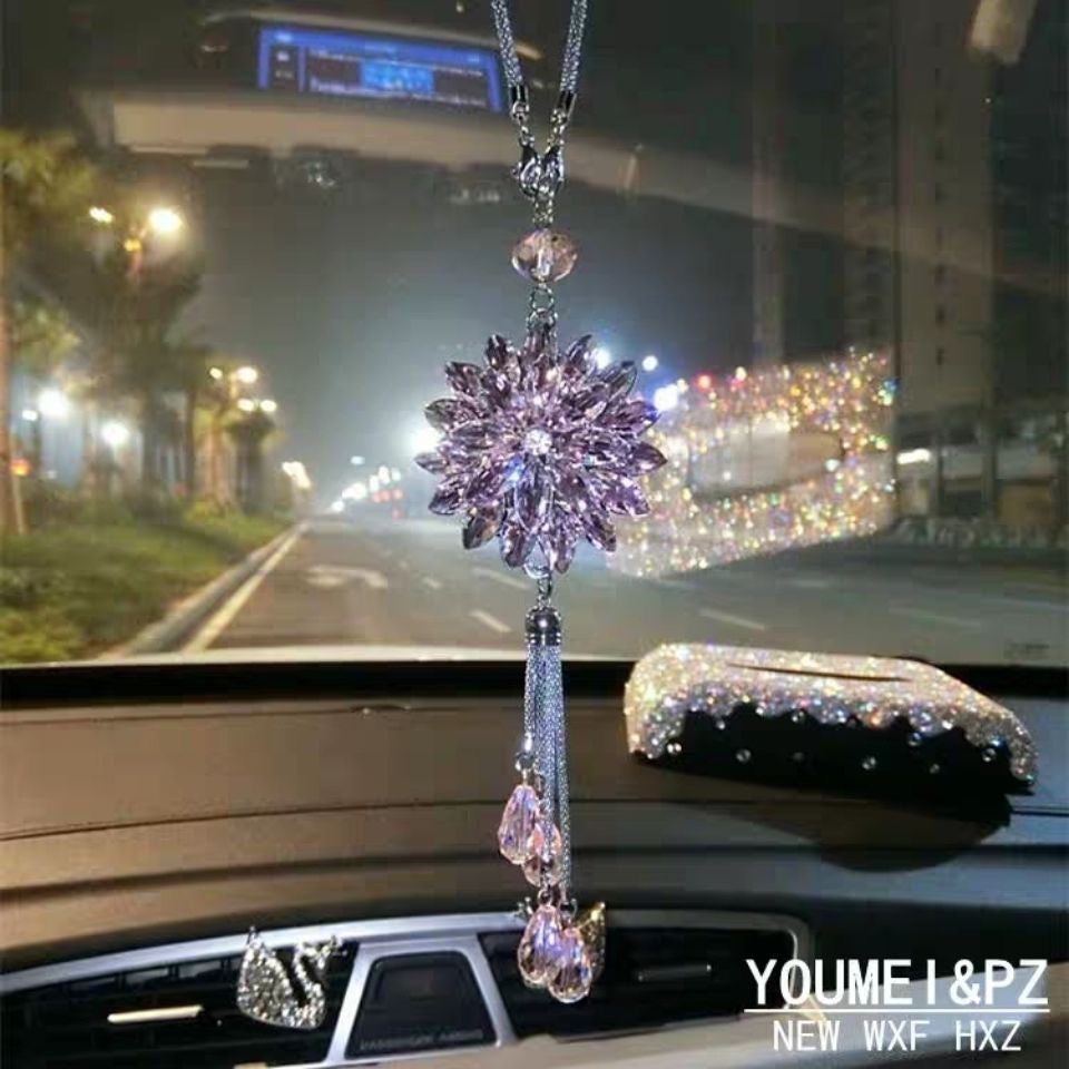 Khánh treo gương hoa cúc cao cấp đuôi giọt nước. Phụ kiện trang trí xe hơi sang trọng, đẳng cấp