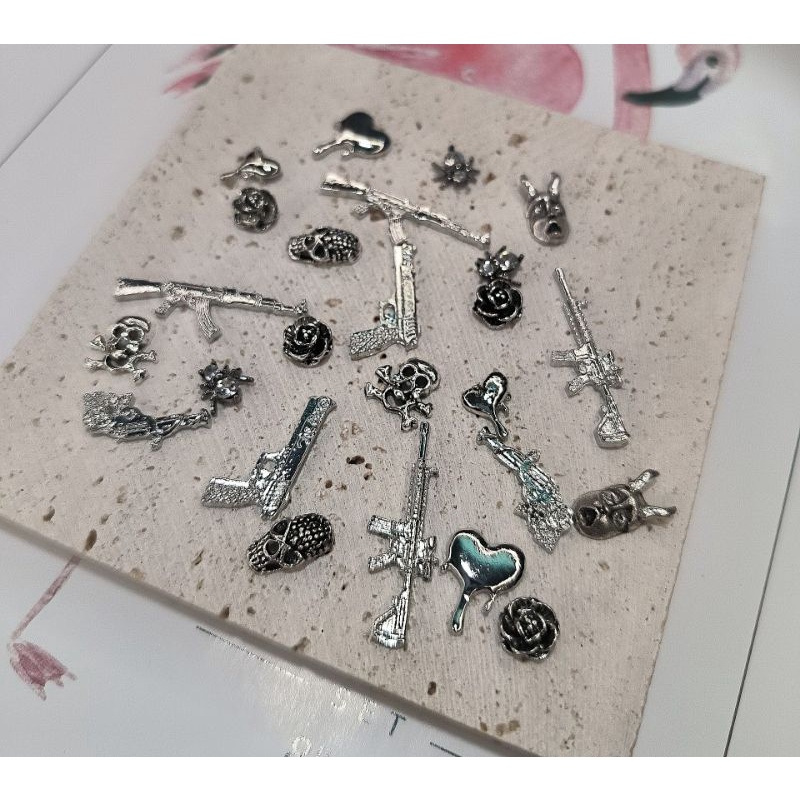 Charm hoa,charm thỏ,sung,nhện,bàn tay sương khớp gắn trang trí móng tay