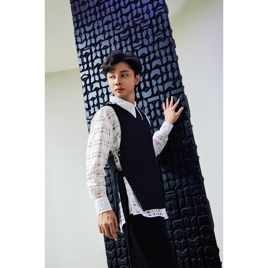 Áo tanktop phối dây hở sườn cực chất thương hiệu REO Concept