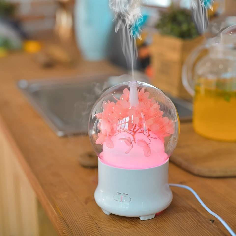 Đèn xông tinh dầu/ máy khuếch tán tinh dầu cẩm tú cầu sang trọng