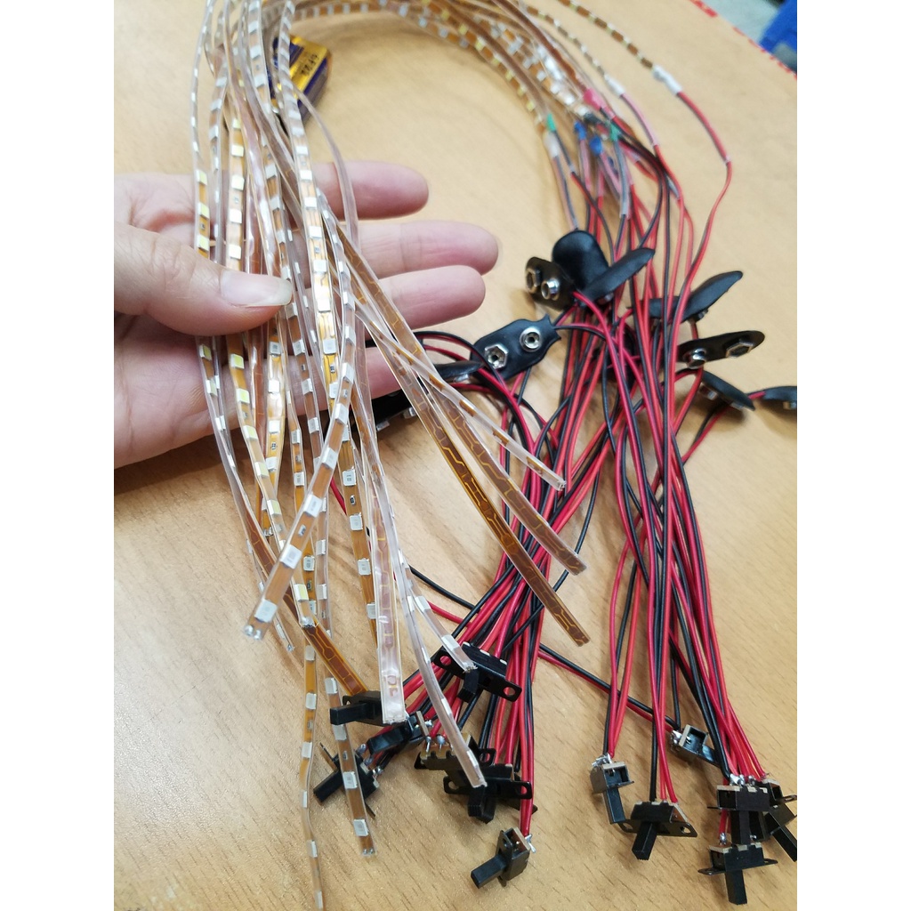 Xuongpinoto.vn  Đèn led nhiều màu sắc kèm đế pin 9v và công tắc dùng để trang trí và chế tạo,hàng mới 100%