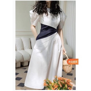 Đầm dáng xoè phối màu eo koreastyle
