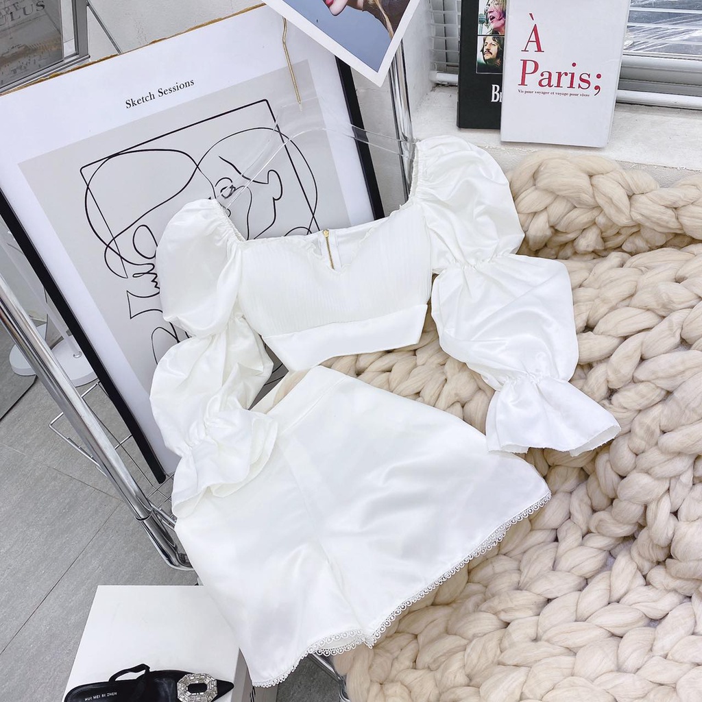 SET ÁO CROPTOP TRẮNG CÚP NGỰC BÈO XẾP LI + SHORT LAI REN