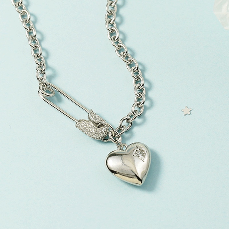 Vòng cổ Mặt Trái Tim Đính Đá Sang Trọng Cho Nữ