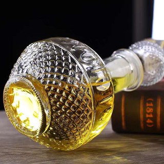 Chai thủy tinh tròn chấm bi 900ml