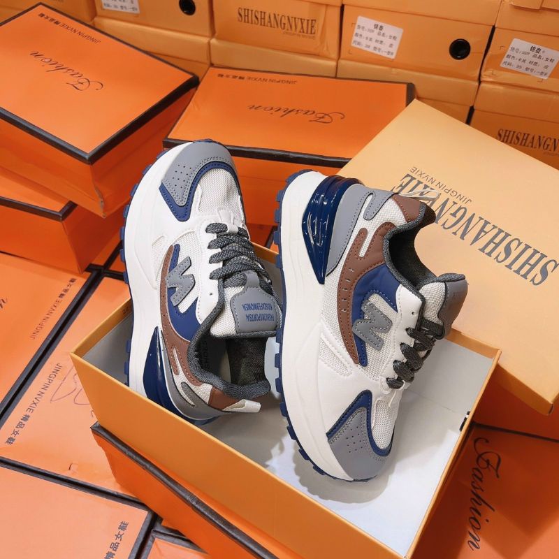 Giầy thể thao nữ cao cấp siêu nhẹ 5 phân cao cấp chữ N