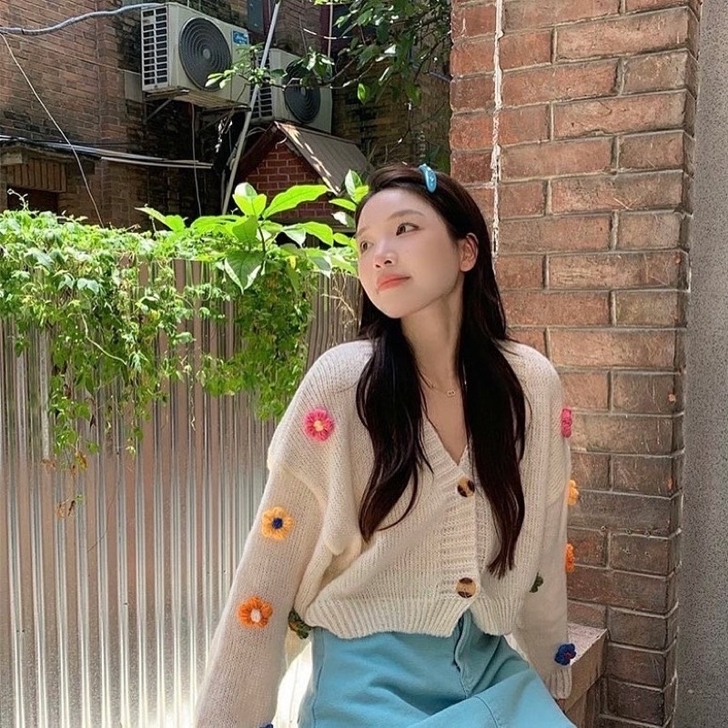 Sakura Cardigan - Áo khoác hoạ tiết hoa rơi