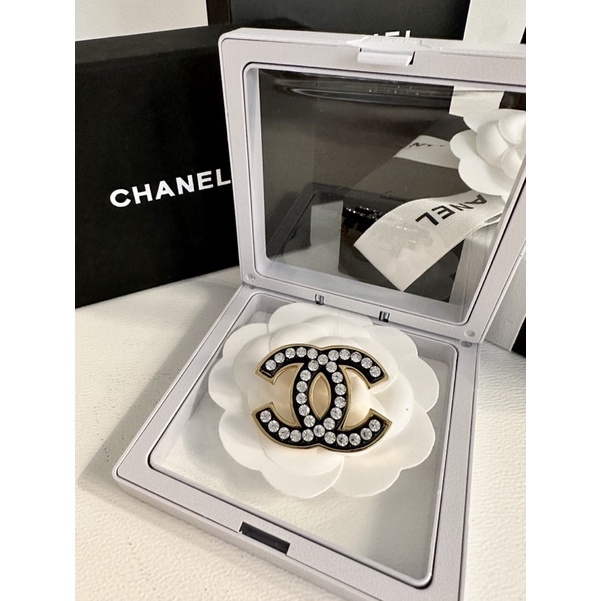 Cài áo sc sang chảnh