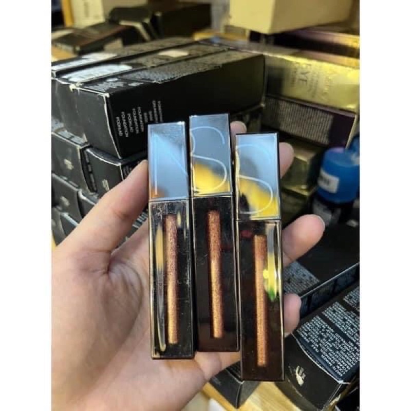 Son Nars Powermatte Lip Luster màu Hardcore