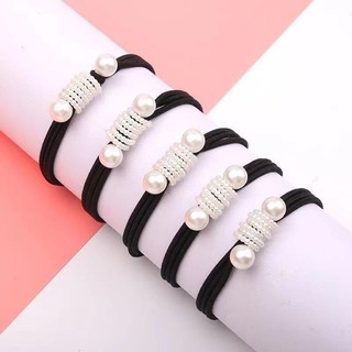 Thun cột tóc đẹp xinh cho mẹ và bé