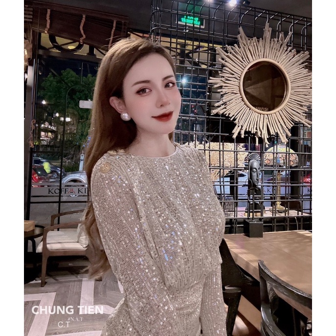 Váy kim sa dài tay cúc vai