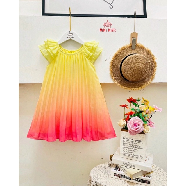 Đầm váy dập ly của MIKIKIDS chuyển màu loang phom chữ A nhập cao cấp Size 13-36kg