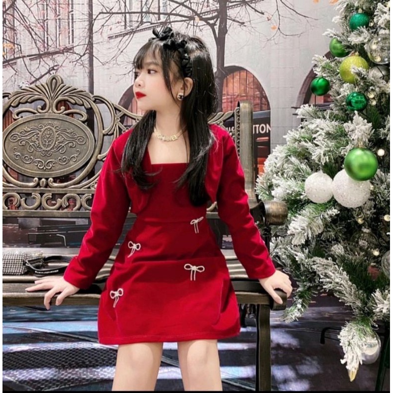 Set 2 chi tiết _ Váy  2 dây kèm áo khoác nhung sang chảnh bé gái