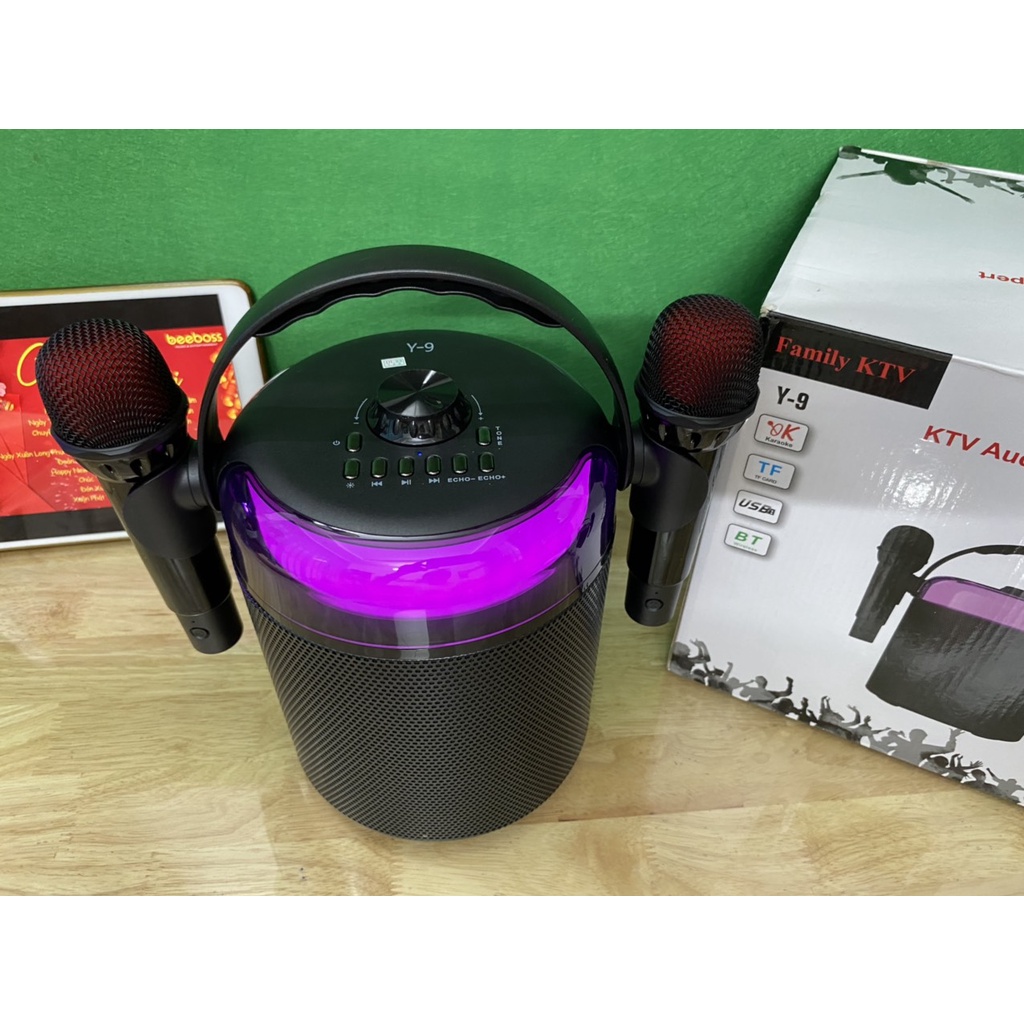 Loa karaoke xách tay Y9, kèm 2 micro không dây