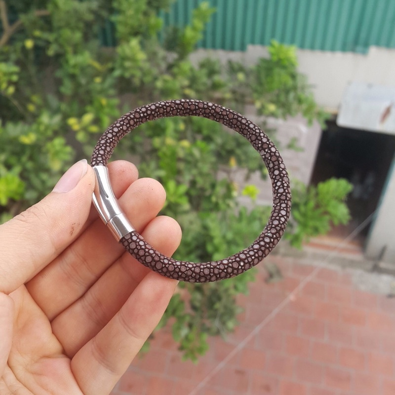 Vòng tay phong thuỷ da cá đuối