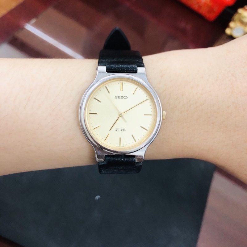 Đồng hồ nữ si nhật hiệu Seiko