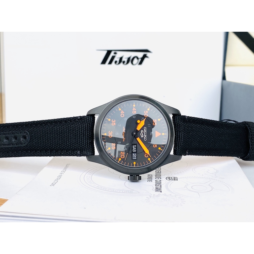 Đồng hồ nam dây vải Seiko 5 Field SRPH33K1