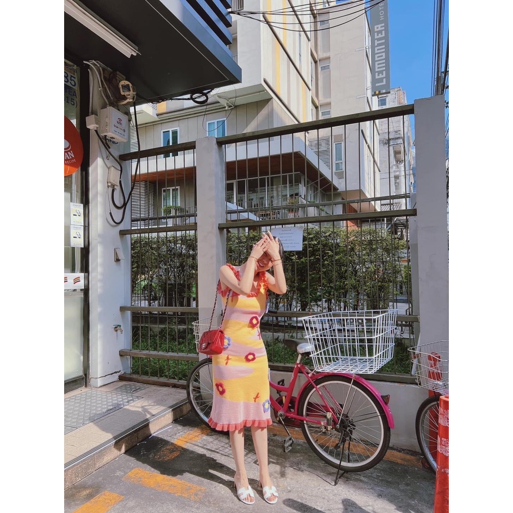 Váy len bông hoa bánh bèo