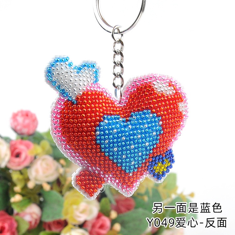 Bộ vật liệu móc khóa kết cườm Y049 - Có in kí hiệu màu trên vải