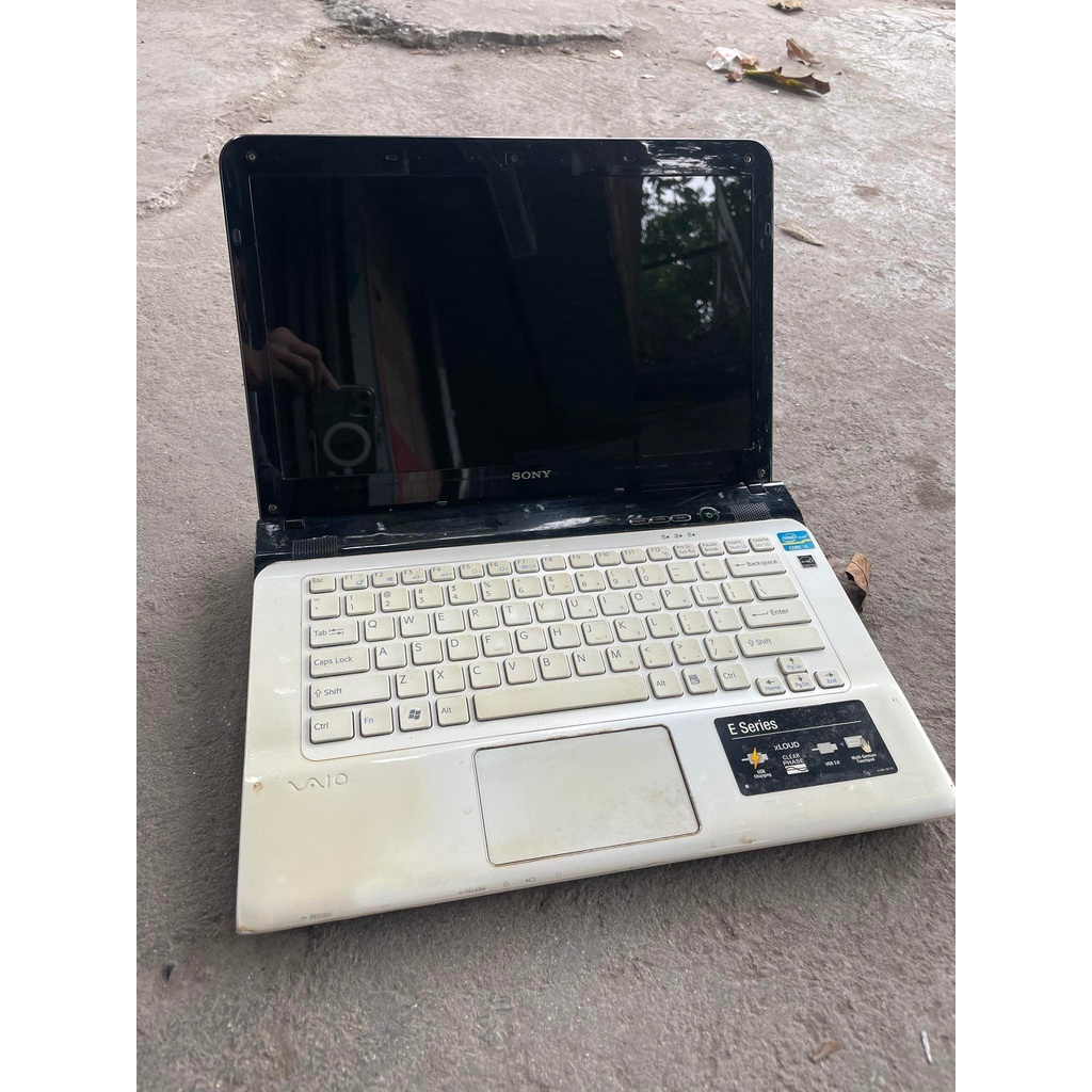 Máy tính xách tay Sony Core i5