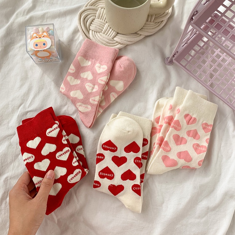 Tất vớ nữ cổ cao siêu co giãn phong cách Hàn quốc, Tất giữ ấm chân họa tiết tim màu sắc đỏ hồng dễ thương cho bạn gái