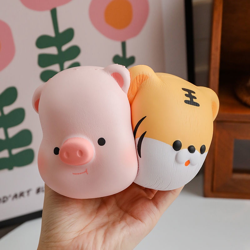 Búp Bê Hình Chú Heo Dễ Thương Dùng Trang Trí Văn Phòng