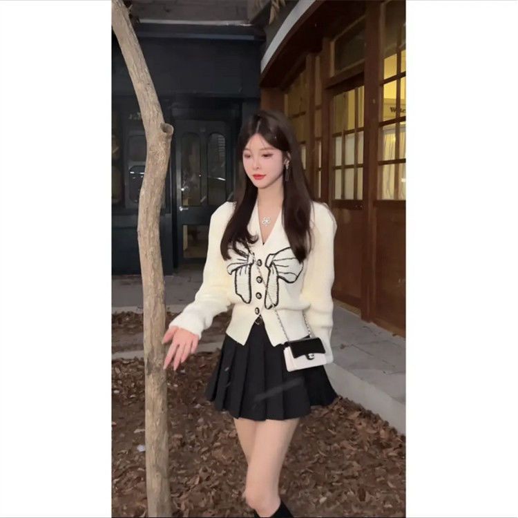 Áo Khoác Cardigan Dệt Kim Cổ Chữ v Thắt Nơ Thêu Họa Tiết Phong Cách Mới Thu Đông 2022