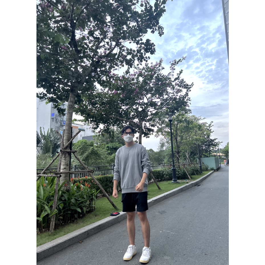 Áo nỉ GL hiệu Nga Basic Sweater_màu xám khói