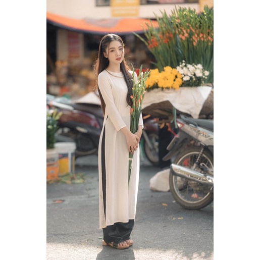 Set áo dài dáng suông kèm quần