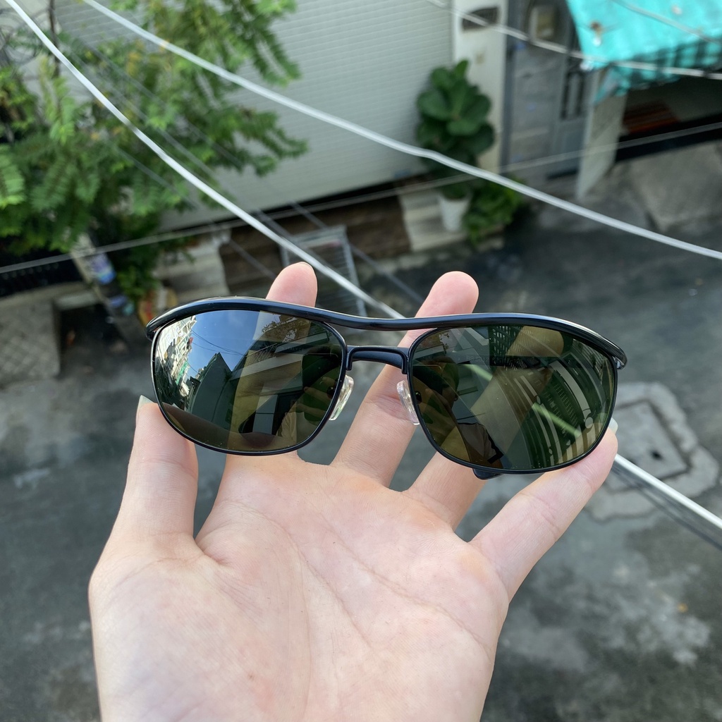 KÍNH RAYBAN Ý